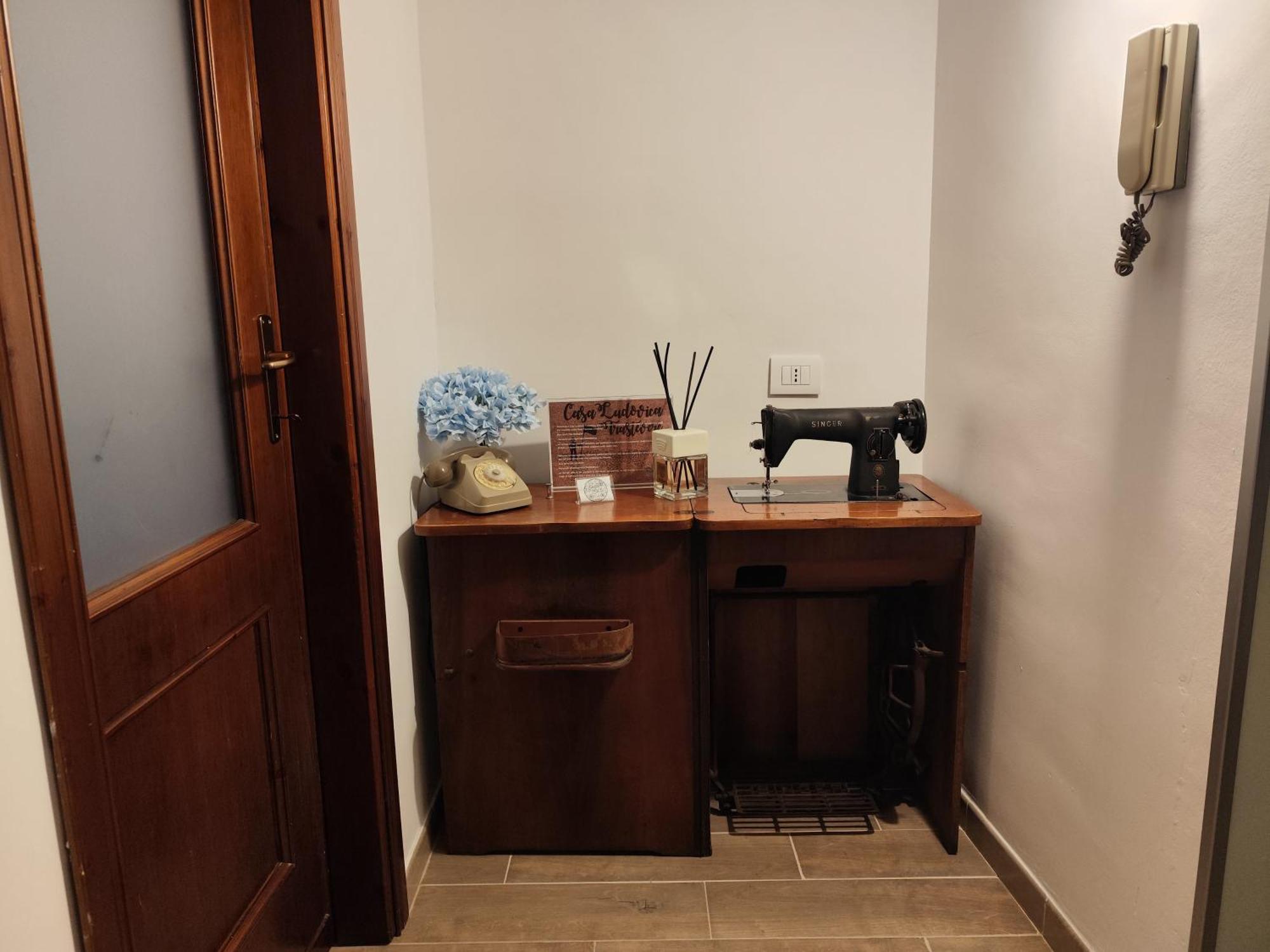 Casa Ludovica Trastevere Рим Экстерьер фото